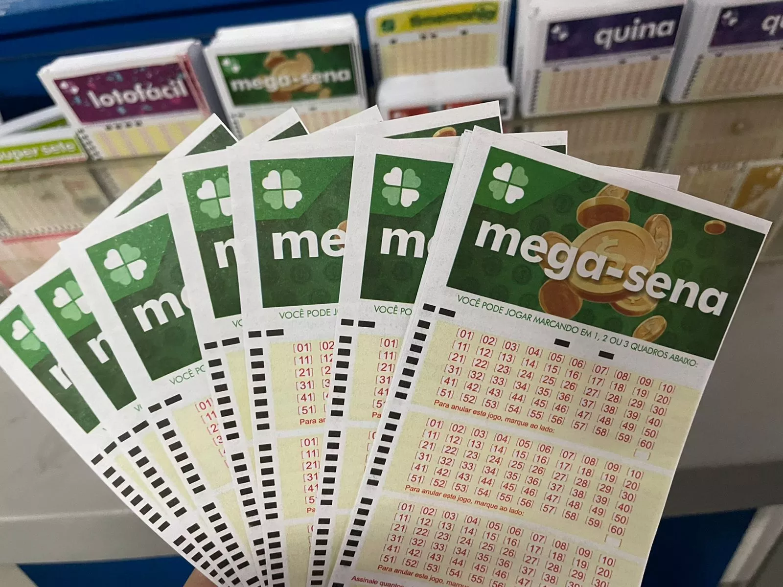 Loterias: Mega-Sena e outros sorteios são antecipados por conta do 1º turno das eleições; veja nova data 